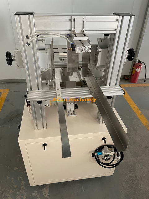 common carton box hot melt glue sealer machine / box gluing machine